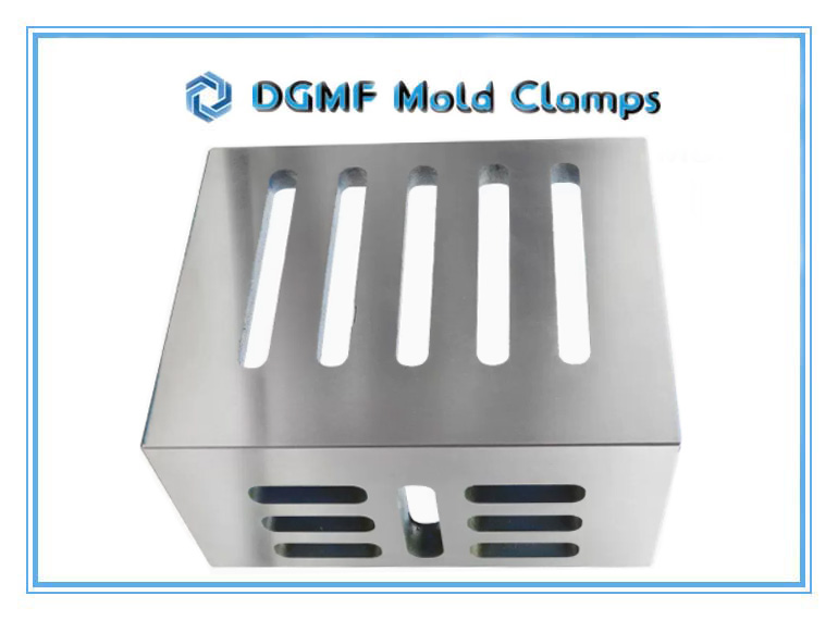 DGMF Mold Clamps Co., Ltd - Back View of Webbed Cast Iron Angle Plate